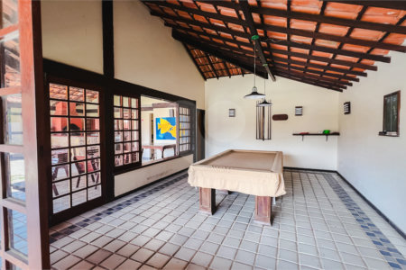 Casa à venda com 4 quartos, sendo 3 suítes,  em Bosque de Geribá, Armação dos Búzios, RJ