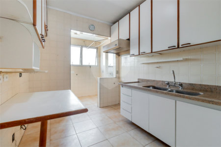 Apartamento à venda com 3 quartos, sendo 1 suíte,  em Cidade Monções, São Paulo, SP