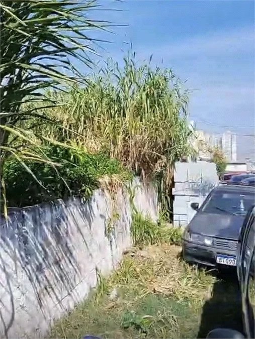 Terreno à venda em Jardim Maria Rosa, Taboão da Serra, SP