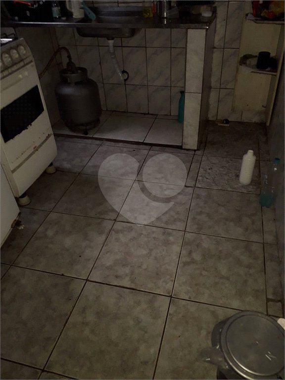 Casa à venda com 2 quartos em Vila Carrão, São Paulo, SP