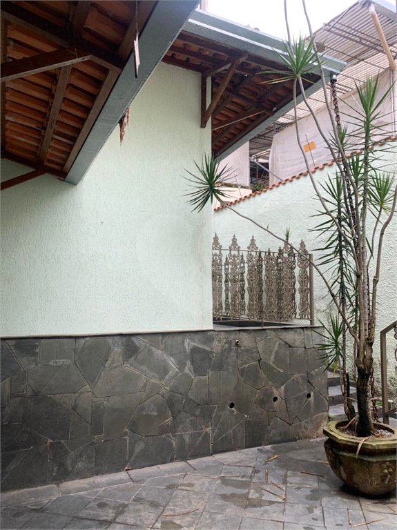 Casa à venda com 3 quartos, sendo 1 suíte, em Parque Santa Rosa, Suzano, SP