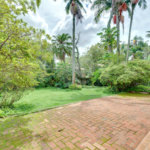 Sobrado à venda ou para alugar com 5 quartos, sendo 2 suítes, em Jardim Cordeiro, São Paulo, SP