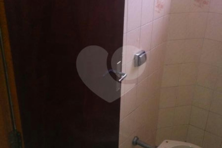 Sobrado à venda com 3 quartos, sendo 1 suíte, em Chora Menino, São Paulo, SP