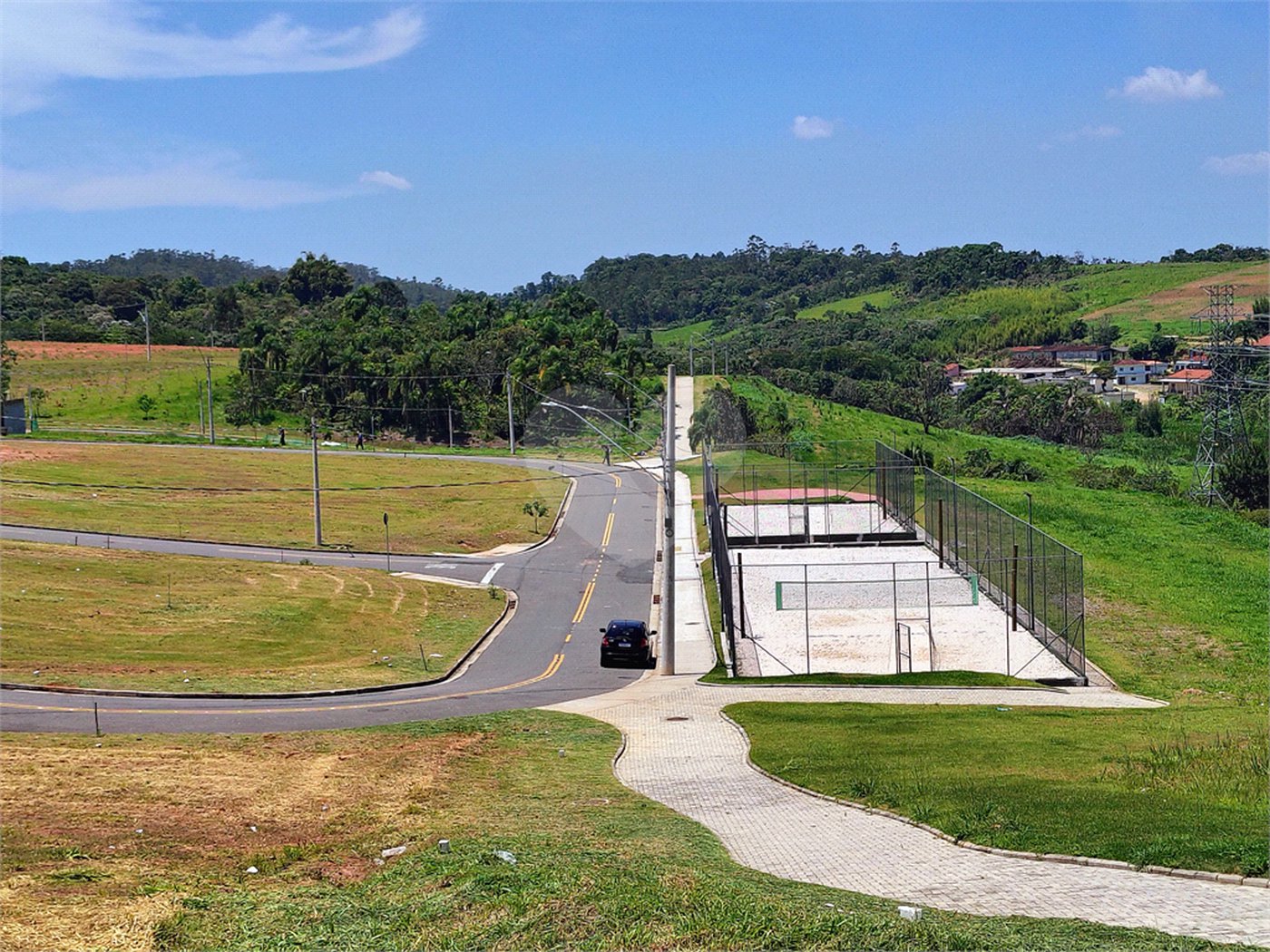 Terreno à venda no condomínio Paradise Garden, Mogi das Cruzes - SP