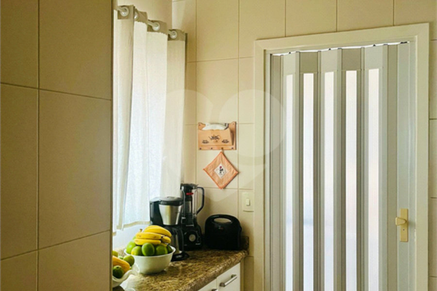 Casa à venda com 3 quartos, sendo 2 suítes, no condomínio Res Green Villagge, São Paulo - SP