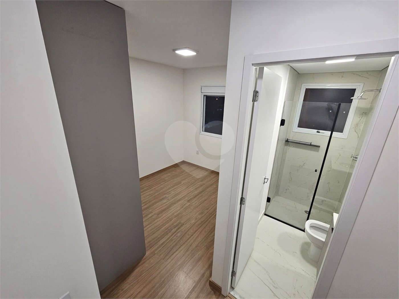 Apartamento para alugar com 2 quartos, sendo 1 suíte,  em Vila Oliveira, Mogi das Cruzes, SP