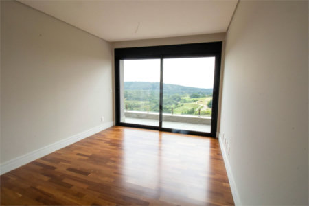 Casa à venda com 5 quartos, sendo 4 suítes, em Vila Darcy Penteado (mailasqui), São Roque, SP