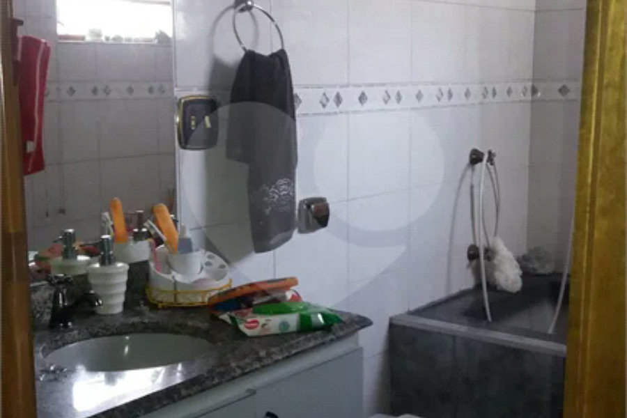 Sobrado à venda com 3 quartos, sendo 1 suíte, em Tremembé, São Paulo, SP
