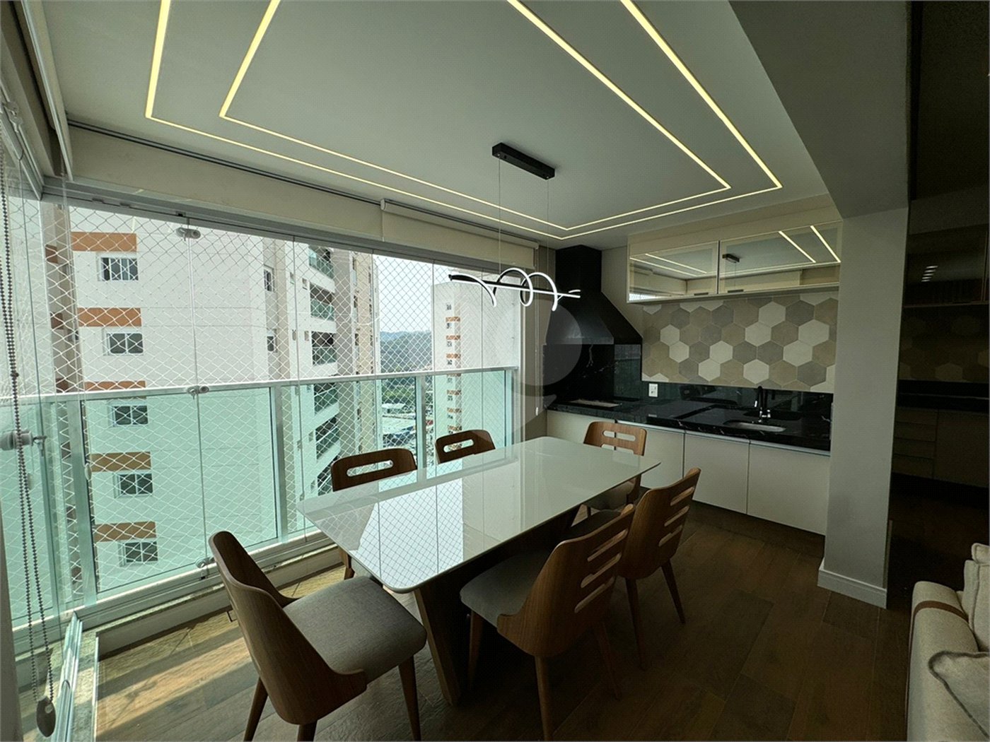 Apartamento à venda com 2 suítes em Vila Mogilar, Mogi das Cruzes, SP