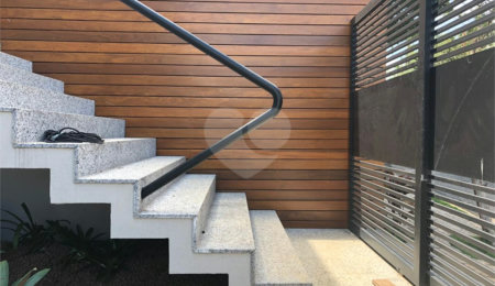 Casa à venda com 4 suítes em Jardim Itaperi, Atibaia, SP