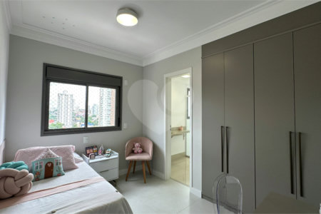 Apartamento à venda com 3 suítes em Jardim Prudência, São Paulo, SP