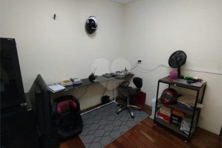 Casa à venda com 3 quartos, sendo 1 suíte, em Jardim Leocádia, Sorocaba, SP