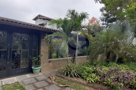 Casa à venda com 2 suítes em Campo Grande, Rio de Janeiro, RJ