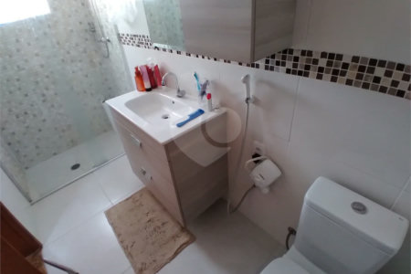 Sobrado à venda com 3 quartos, sendo 1 suíte,  em Vila Medeiros, São Paulo, SP