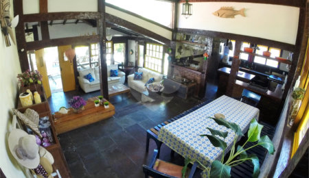 Casa à venda com 8 quartos, sendo 4 suítes, em Alto de Búzios, Armação dos Búzios, RJ
