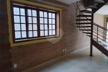 Excelente sobrado para venda no residencial Parati