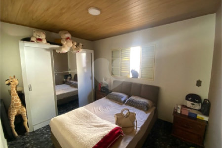 Casa térrea de 3 dormitórios