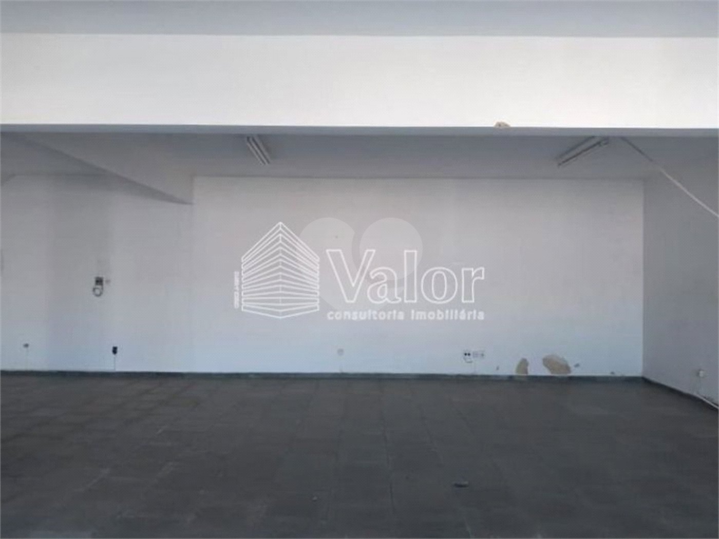 Sala comercial com 90 m² de área total no Jardim São Carlos