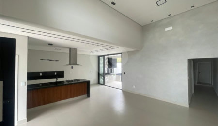 Casa à venda com 3 suítes no condomínio Jardim Residencial Helena Maria, Sorocaba - SP