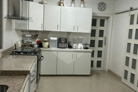 Apartamento à venda com 4 suítes em Real Parque, São Paulo, SP