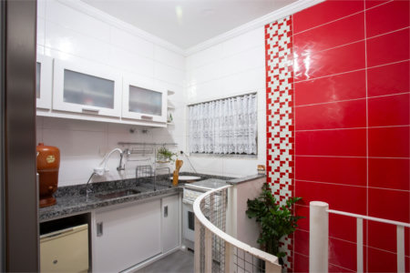 Casa à venda com 3 quartos, sendo 1 suíte, em Mirandópolis, São Paulo, SP