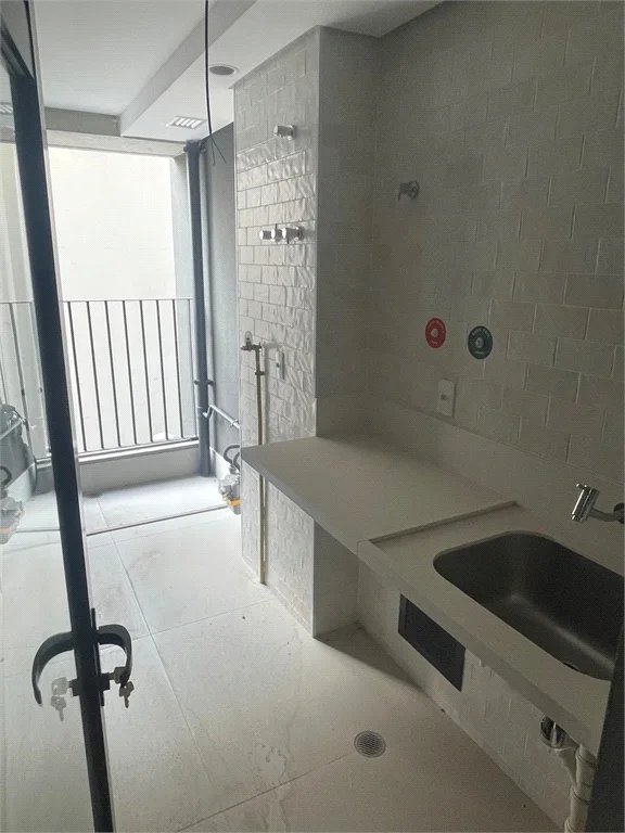 Apartamento à venda com 2 suítes em Pinheiros, São Paulo, SP