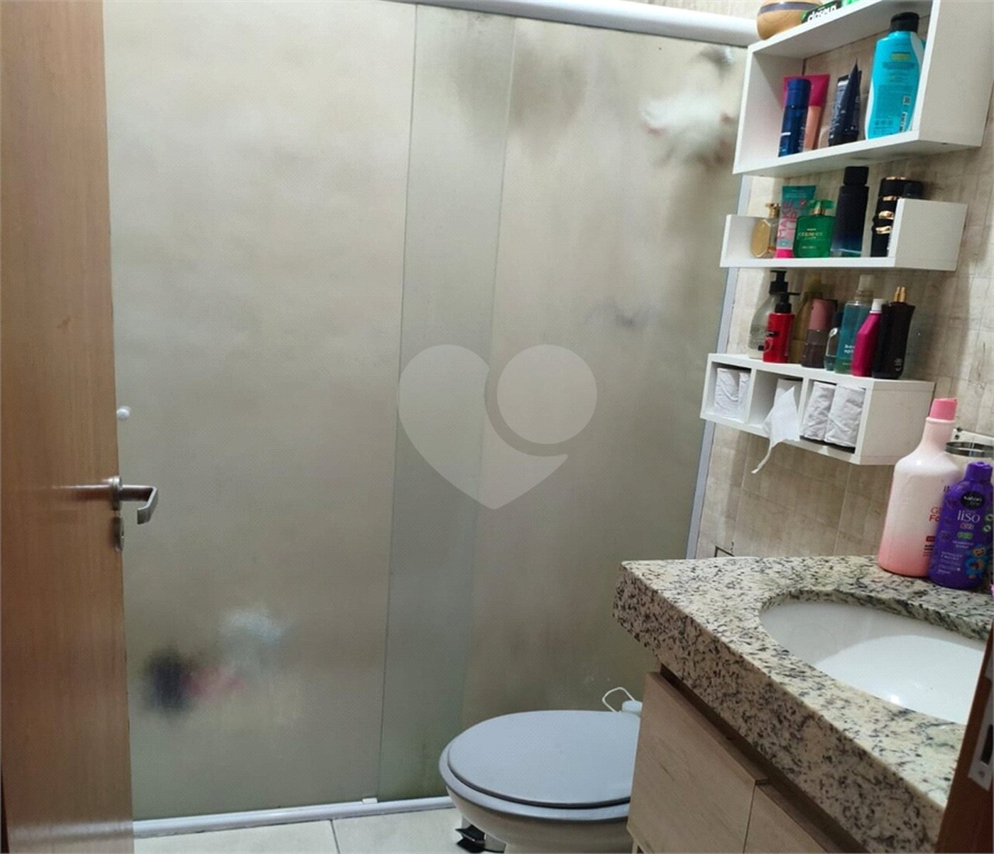 Sobrado à venda com 3 quartos, sendo 1 suíte, em Tremembé, São Paulo, SP