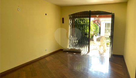 Sobrado para alugar com 4 quartos, sendo 2 suítes,  em Alto da Boa Vista, São Paulo, SP