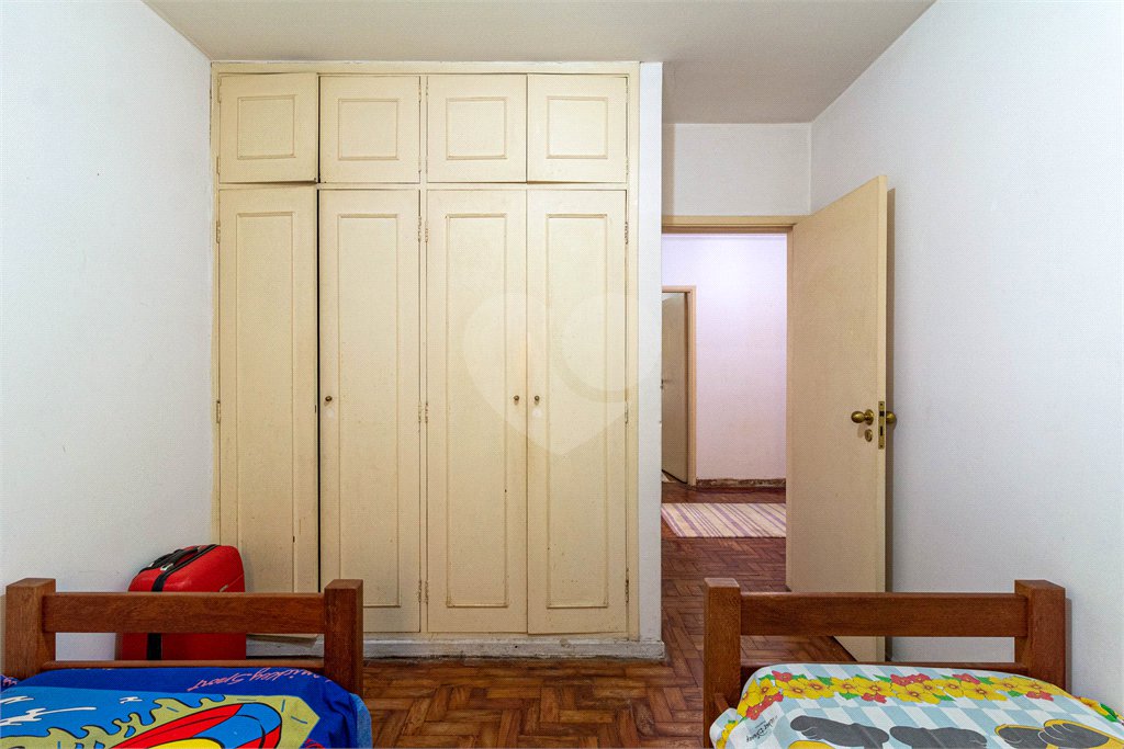 Casa Térrea à venda com 4 quartos, sendo 1 suíte, em Parque Jabaquara, São Paulo, SP