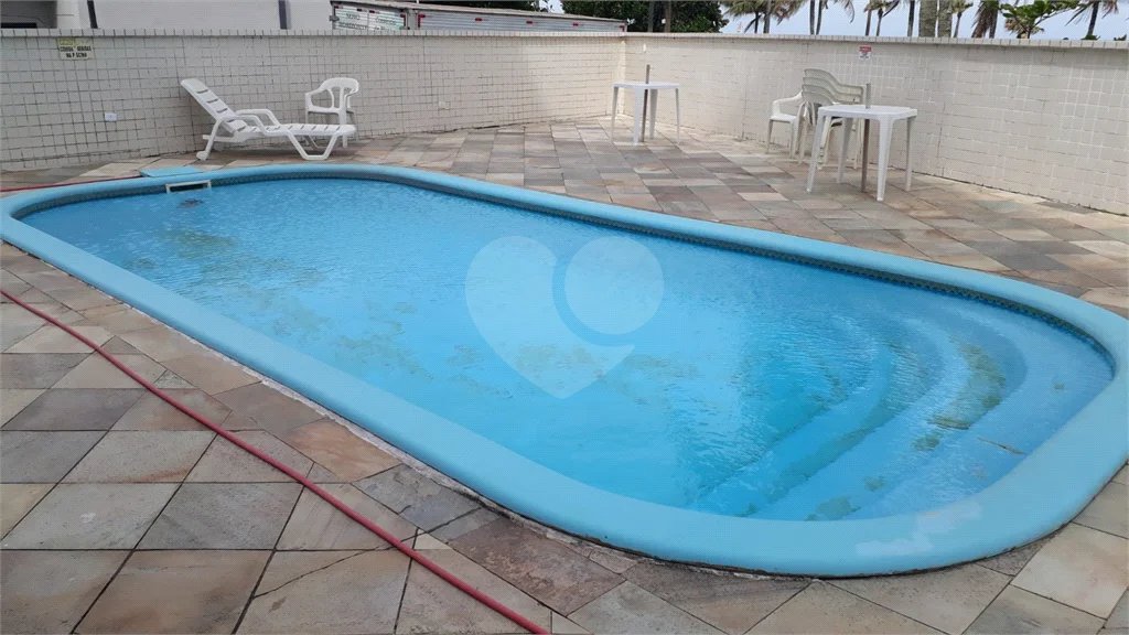 Apartamento à venda com 2 quartos, sendo 1 suíte, em Caiçara, Praia Grande, SP