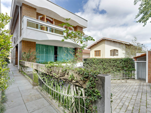 Casa à venda com 3 quartos, sendo 1 suíte,  em Alto da Boa Vista, São Paulo, SP