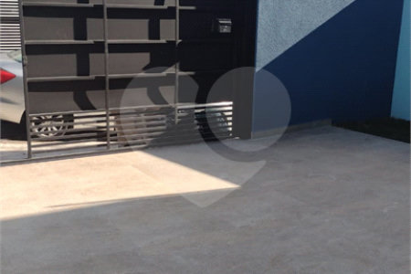Sobrado à venda com 3 quartos, sendo 1 suíte, em Villa Di Cesar, Mogi das Cruzes, SP