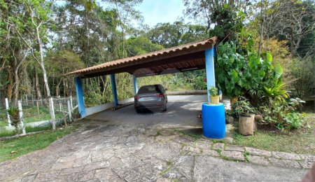 Casa à venda com 3 quartos, sendo 1 suíte,  no condomínio Parque do Alto, Caieiras - SP