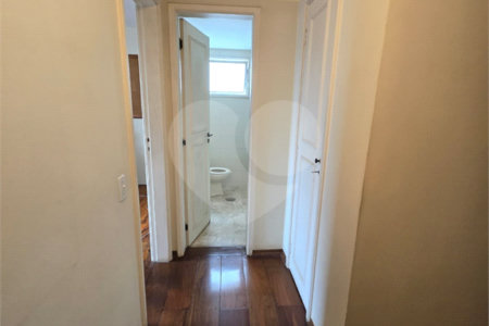 Apartamento à venda com 3 quartos, sendo 1 suíte, em Indianópolis, São Paulo, SP
