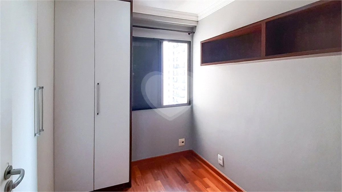 Apartamento para alugar com 3 quartos, sendo 1 suíte, em Alto da Boa Vista, São Paulo, SP