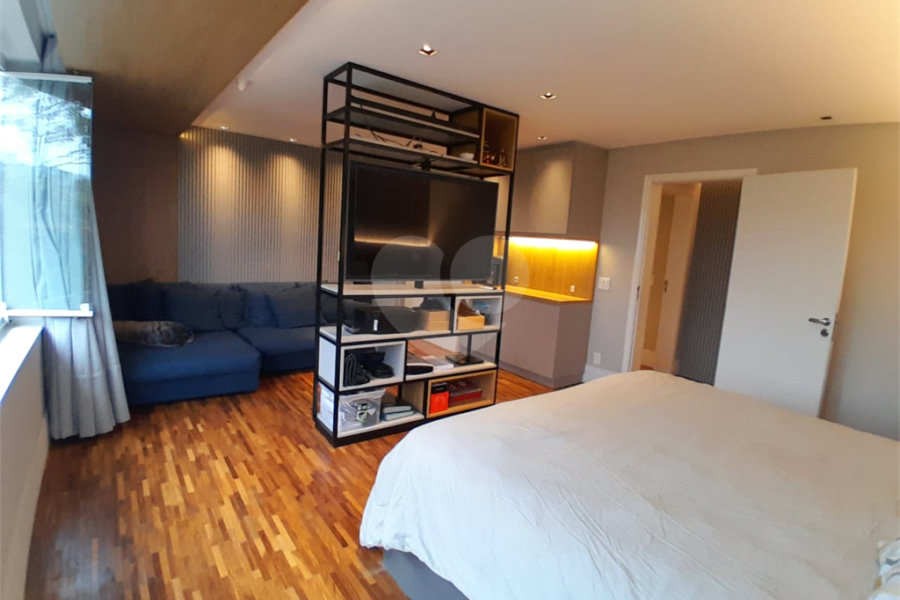 Casa à venda com 3 suítes no condomínio Suíça da Cantareira, Mairiporã - SP