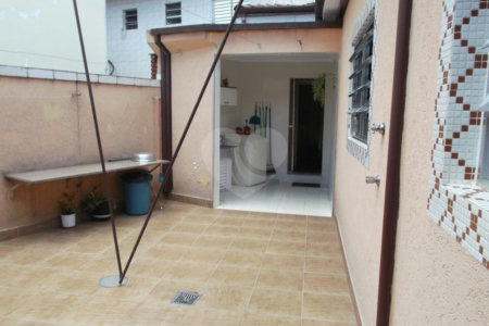Sobrado à venda com 3 quartos em Cidade Mãe do Céu, São Paulo, SP