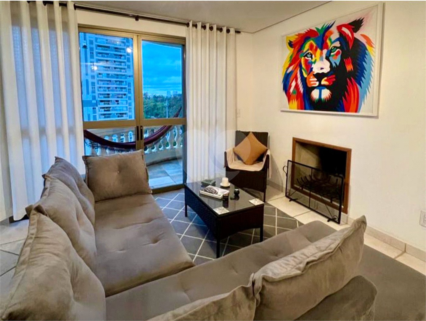 Apartamento à venda com 3 quartos, sendo 1 suíte,  em Vila Andrade, São Paulo, SP