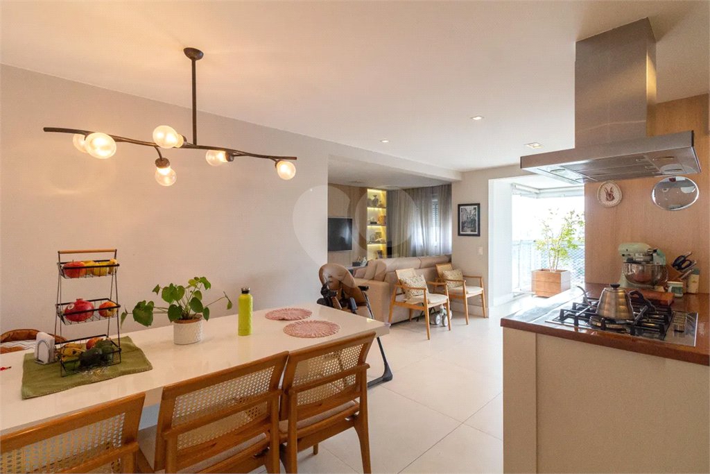 Apartamento à venda com 2 quartos, sendo 1 suíte,  em Vila Sônia, São Paulo, SP