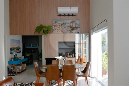 Casa à venda com 3 suítes no condomínio Residencial Terras de Vinhedo, Vinhedo - SP