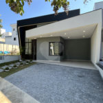 Casa à venda com 3 quartos, sendo 1 suíte, no condomínio Terras de São Francisco, Sorocaba - SP