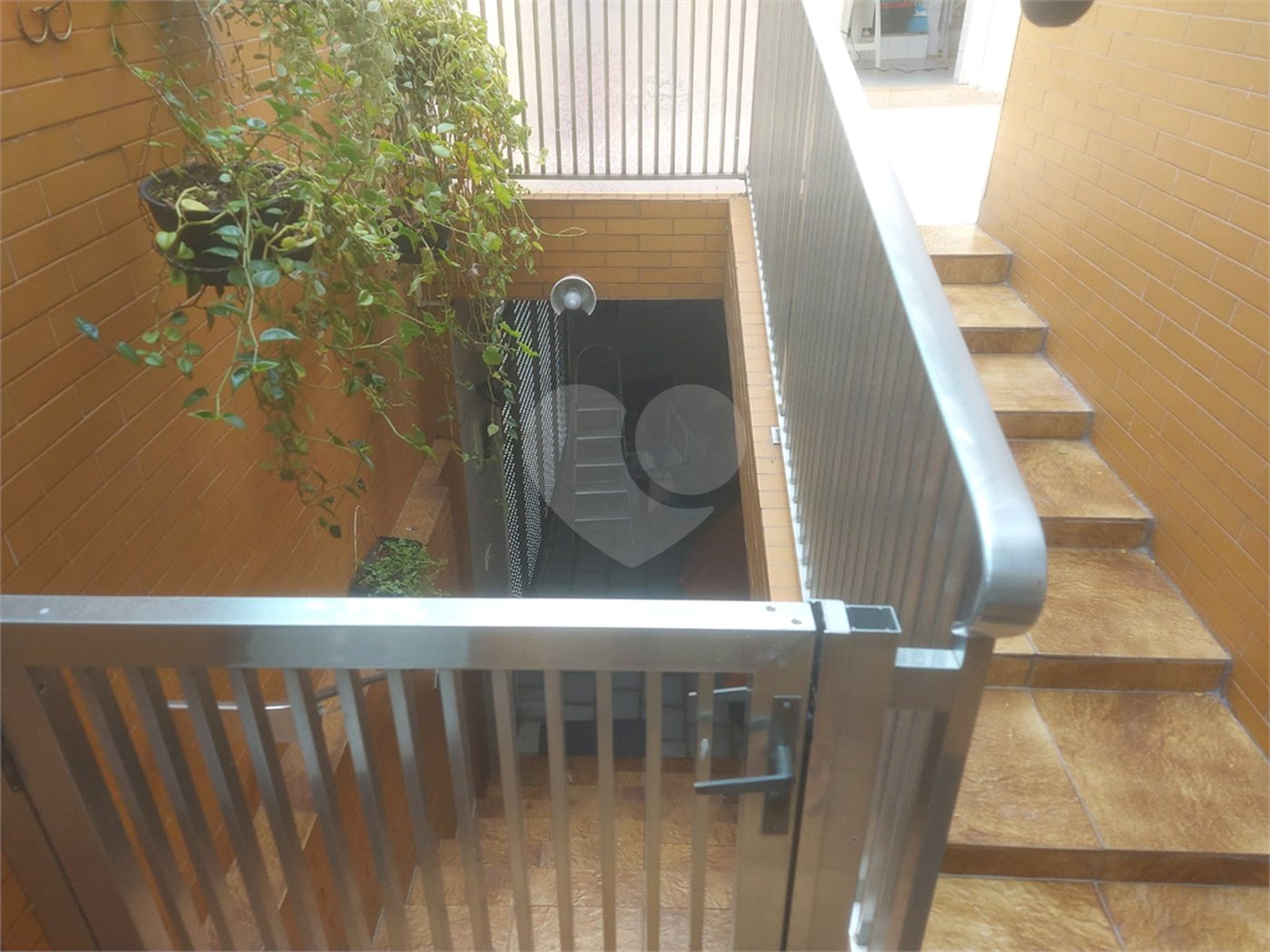 Sobrado à venda com 3 quartos, sendo 1 suíte,  em Tremembé, São Paulo, SP