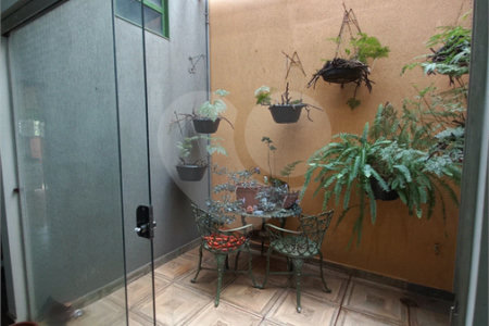 Casa à venda com 4 quartos, sendo 1 suíte,  em Parque dos Bandeirantes, Ribeirão Preto, SP