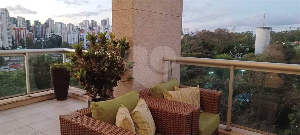 Apartamento à venda com 2 suítes em Parque do Morumbi, São Paulo, SP
