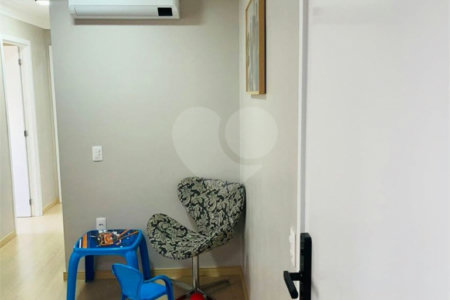 Apartamento à venda com 2 quartos, sendo 1 suíte,  em Vila Romana, São Paulo, SP