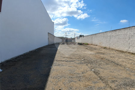Terreno à venda em Vila Hungria, Itapetininga, SP