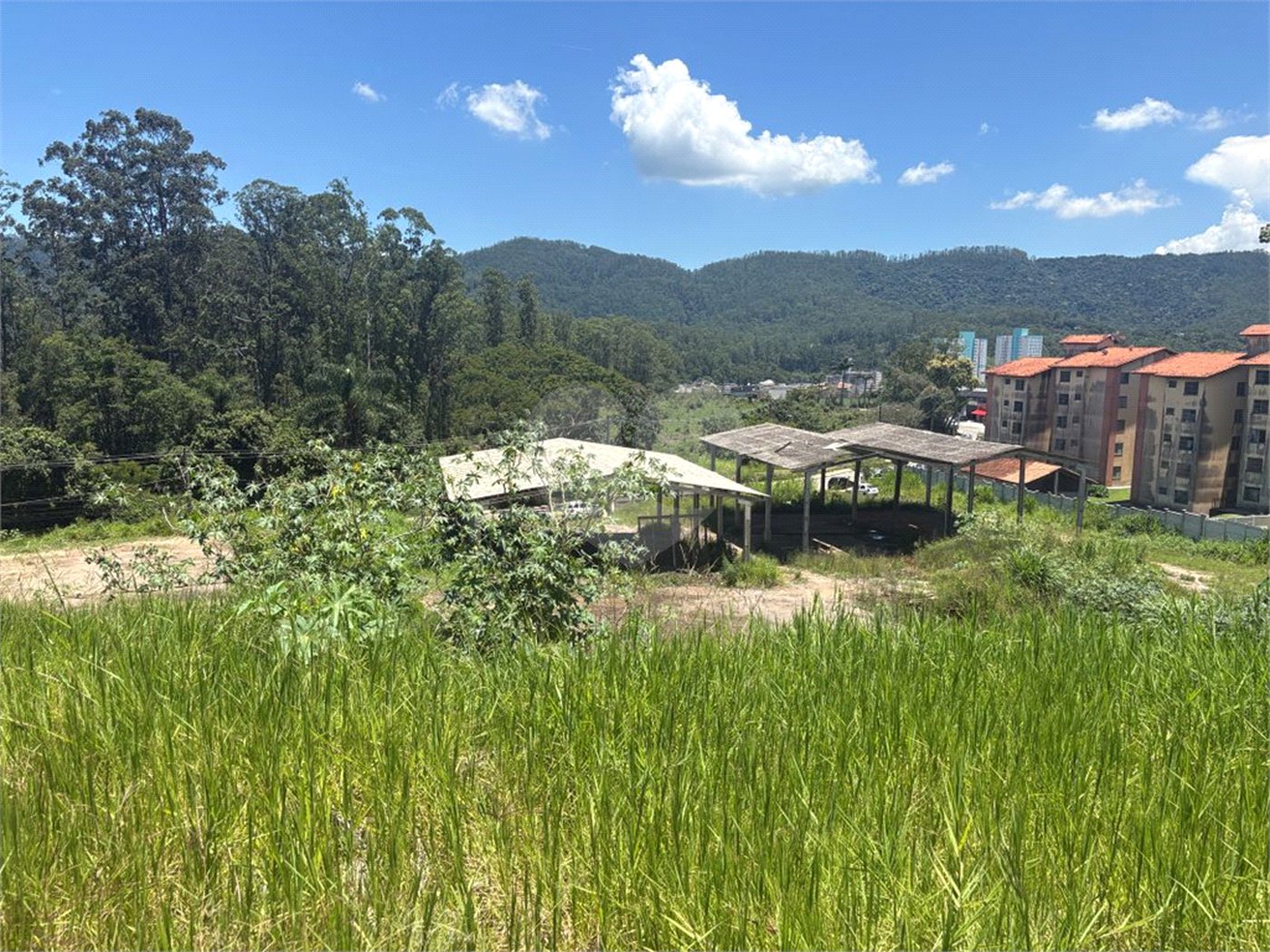 Terreno à venda em Vila Suissa, Mogi das Cruzes, SP