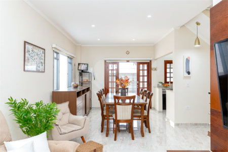Casa à venda com 5 quartos, sendo 1 suíte, em Jardim Caravelas, São Paulo, SP