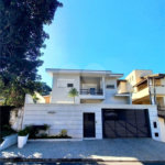 Casa à venda com 3 suítes no condomínio Residencial Parque Arco-íris, Atibaia - SP