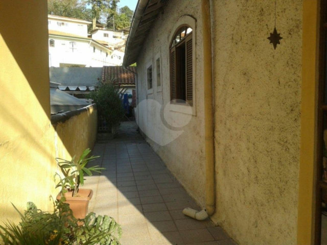 Casa Térrea à venda com 3 quartos, sendo 2 suítes,  em Jardim Floresta, São Paulo, SP